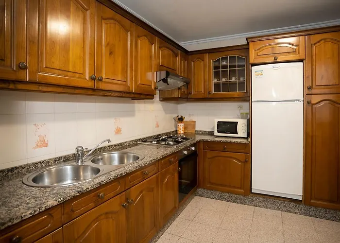 Turistiqa - Piso Carballo Vutco01445 * フェロル