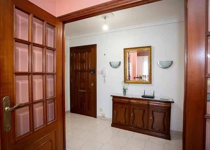 Turistiqa - Piso Carballo Vutco01445 アパート *