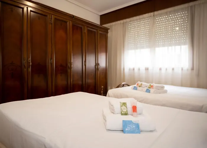 アパート Turistiqa - Piso Carballo Vutco01445 フェロル